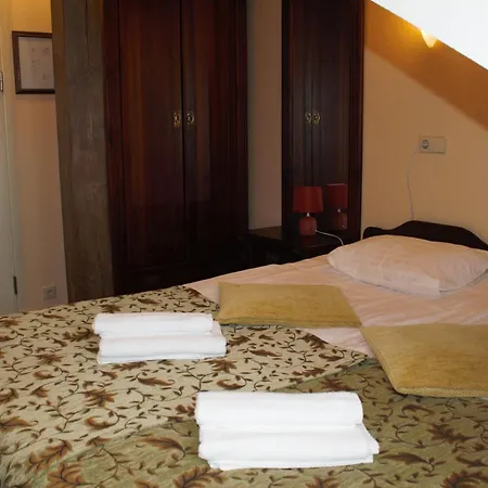 Taanilinna 3*