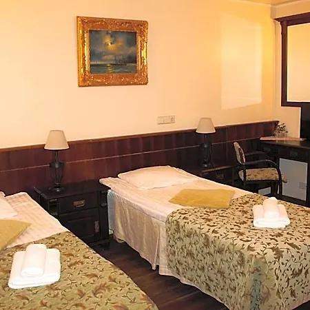 Hotel Taanilinna 3*