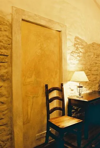 Hotell Taanilinna 3*