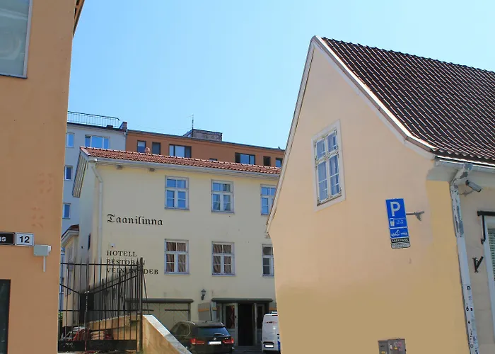 Taanilinna 3* Tallinn